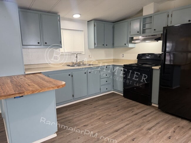 Foto del edificio - 2 Bedroom 2 Bathroom Single Family Home - Centrally Located
