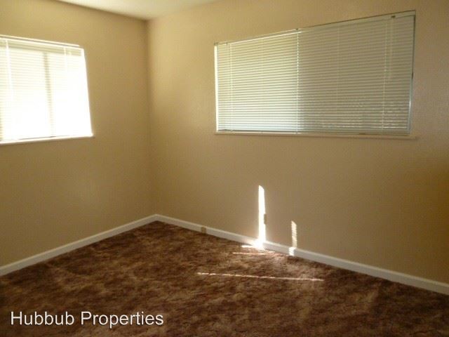 Foto del edificio - 2220-2222 Suzette Ave