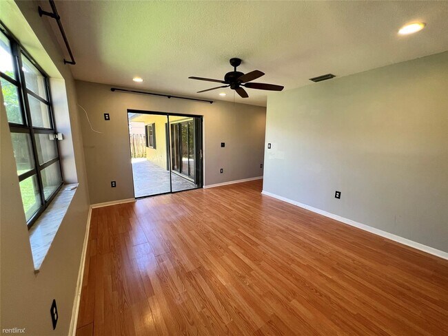 Foto del edificio - 3 br, 2 bath House - Hawkes Bluff