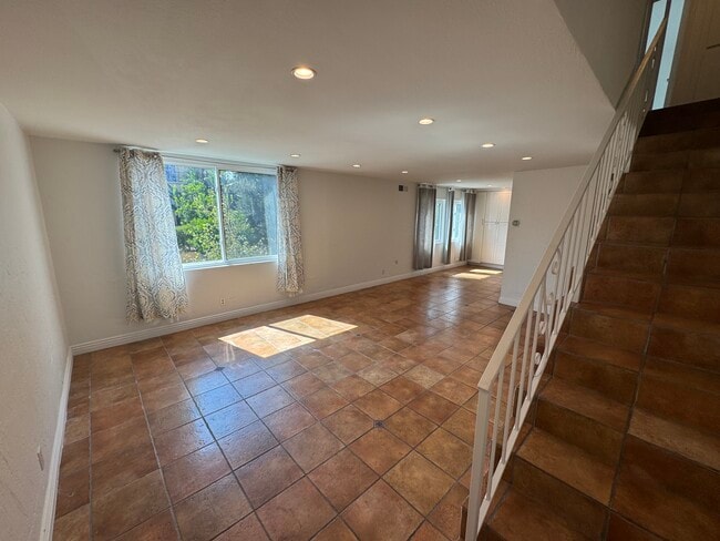 Building Photo - 4140 Fair Ave