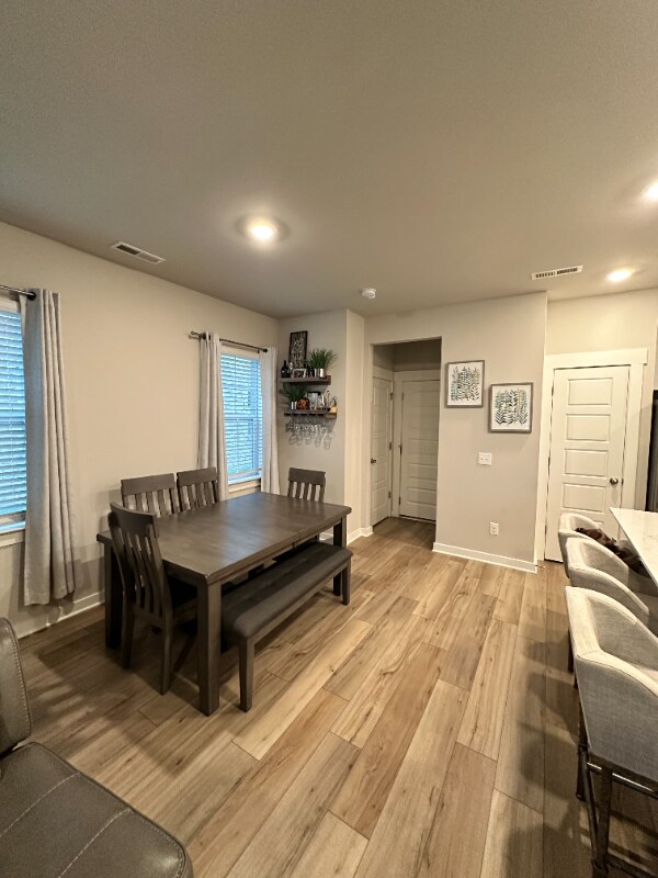 Foto del edificio - 2204 Hospitality Ln