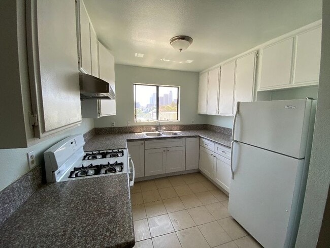 Photo - 1218 Sunset Blvd Apartment