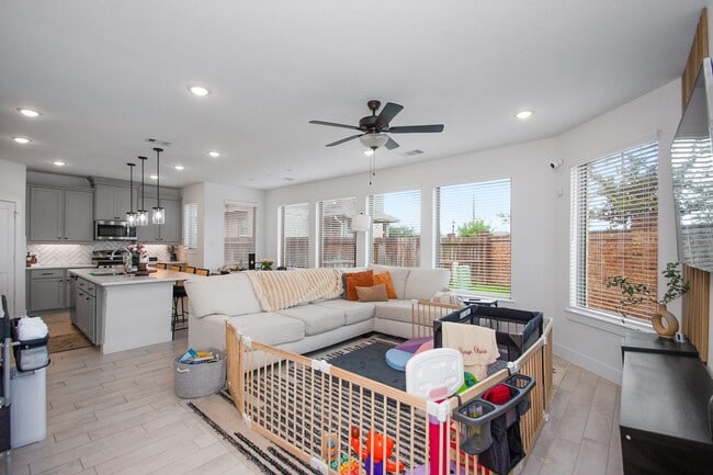 Building Photo - 15823 Black Grouse Dr