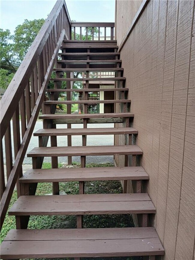 Foto del edificio - 6208 Hidden Cove