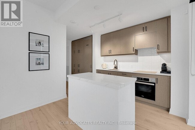 Building Photo - 9 Tecumseth St.