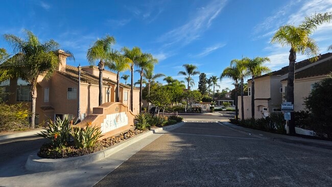 Foto del edificio - 1342 Serena Cir