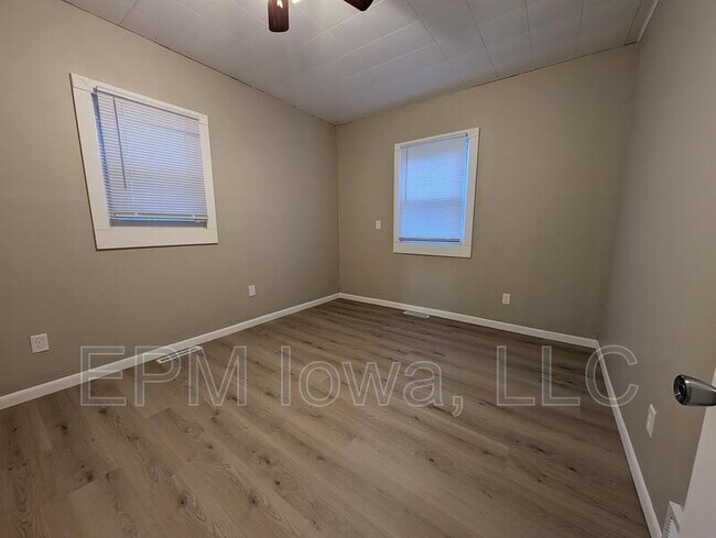 Foto del edificio - 301 6th Ave SW