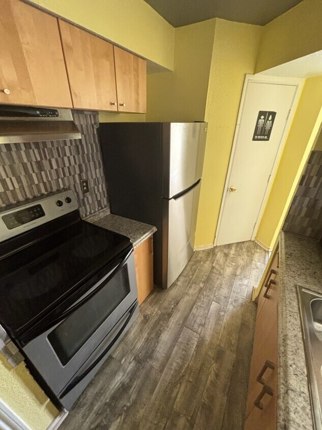 Building Photo - 17210 Imperial Valley Dr