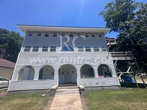 Building Photo - 526 E Main St