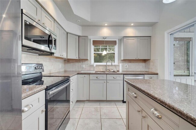 Foto del edificio - 755 Oak Terrace