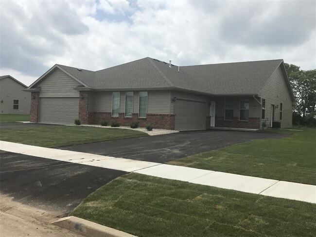 Building Photo - 9382 Romeldale Ln