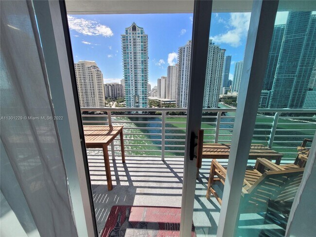 Building Photo - 325 S Biscayne Blvd