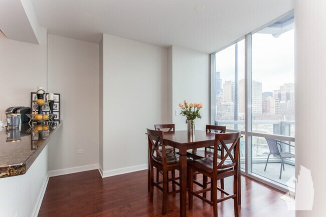 Building Photo - 1201 S Prairie Ave