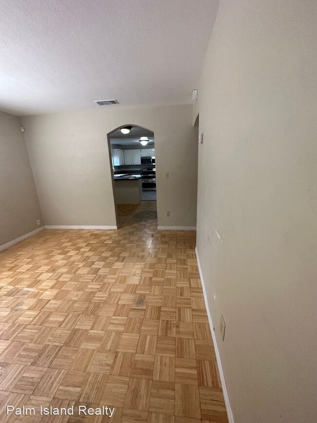 Building Photo - 2 br, 1 bath House - 4454 Dr Martin Luther...