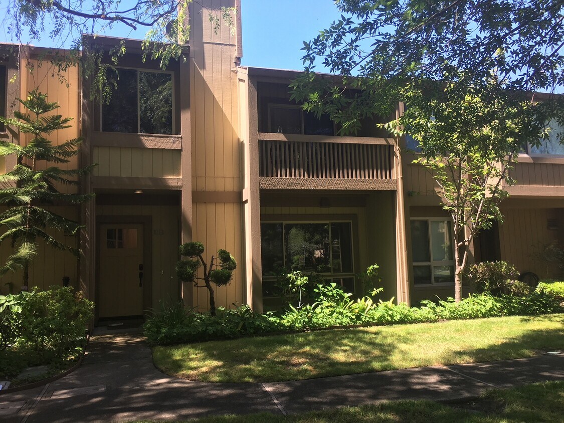 Primary Photo - 3211 Phoenix Lane - 30% Rental Fee