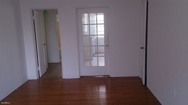 Building Photo - 702 14th St