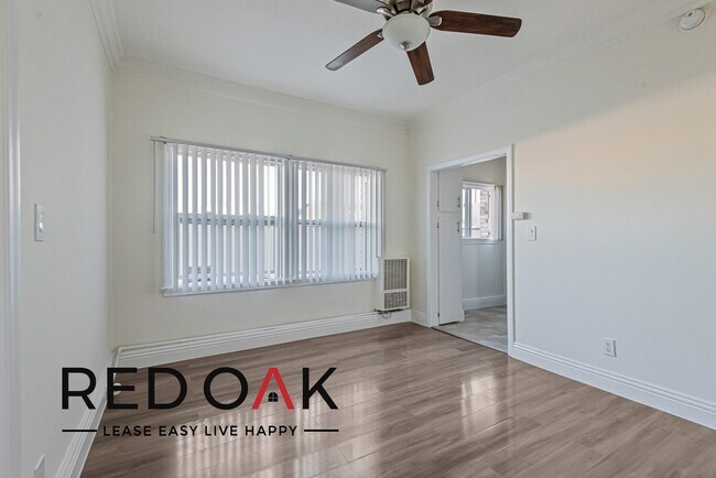 Foto del edificio - Cheerful Studio Drenched in Natural Light,...