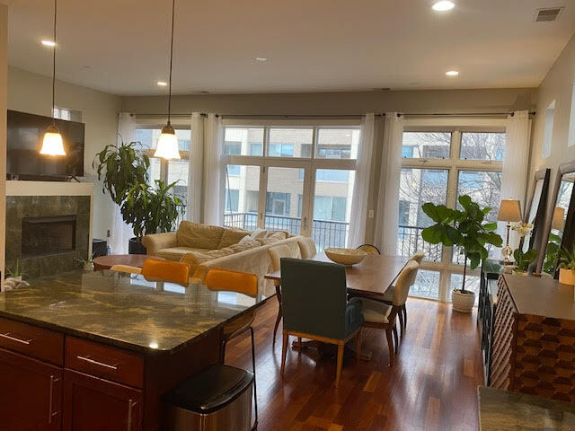 Foto del edificio - 2706 W Armitage Ave