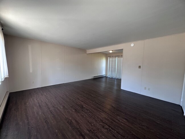 Building Photo - 218 Huffman St