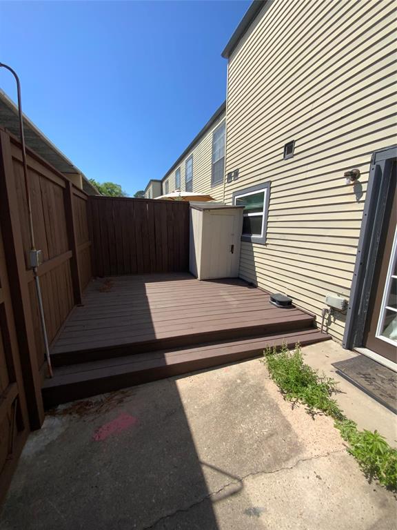 Foto del edificio - 10142 Beekman Pl Dr