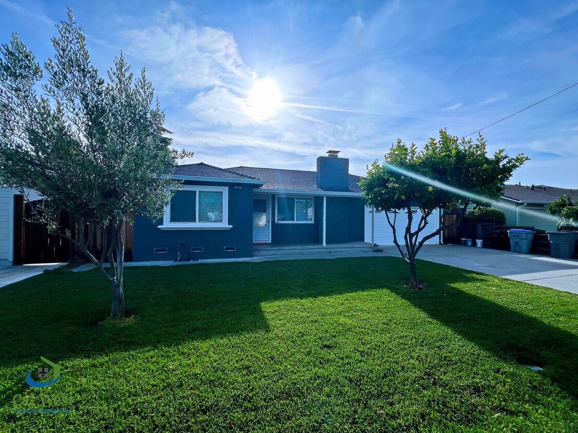 $4,750 - Beautiful 3 Bed/2 Bath in Cambrian neighborhood-Pets possible with approval - $4,750 - Beautiful 3 Bed/2 Bath in Cambrian neighborhood-Pets possible with approval