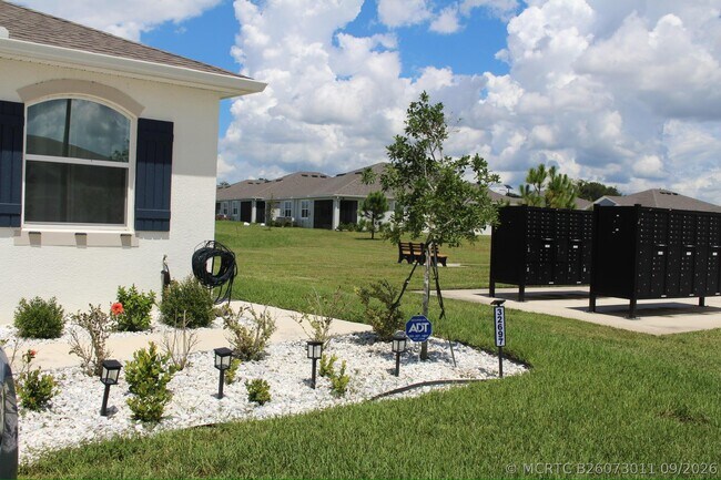 Building Photo - 32697 Rustic Rise Rd