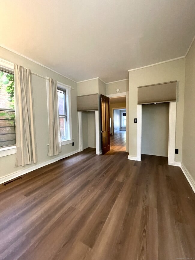Building Photo - 131 Bradley St