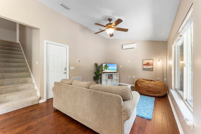 Foto del edificio - 15652 Coastal Ln