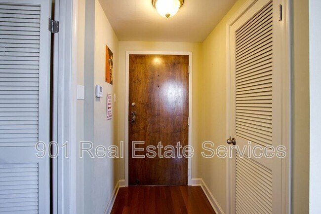 Photo - 109 N Main St House