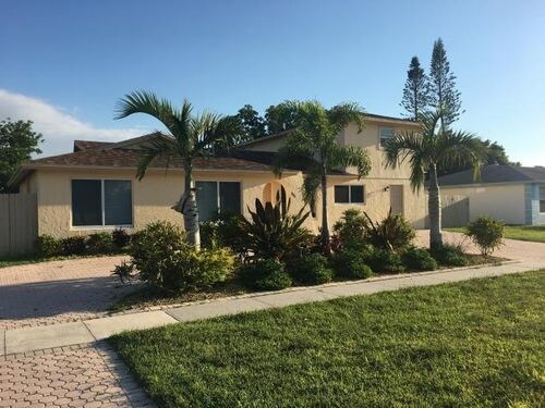 Primary Photo - 881 Camellia Dr