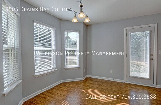 Building Photo - 9505 Drains Bay Ct