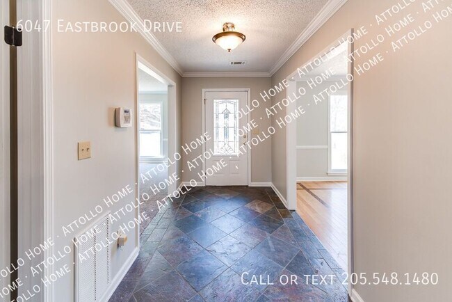 Foto del edificio - 6047 Eastbrook Dr