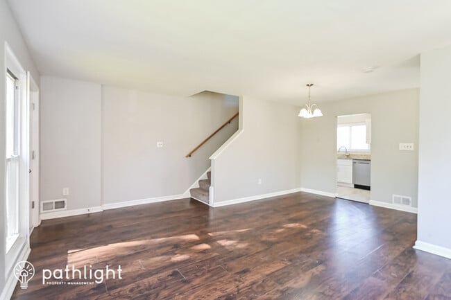 Building Photo - 943 Owens Rd, Oxon Hill, MD, 20745