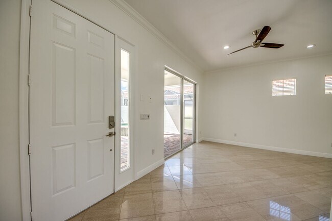 Building Photo - 14021 Bently Cir