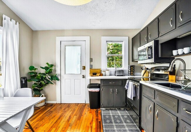 Cocina - 66 Howell St NE