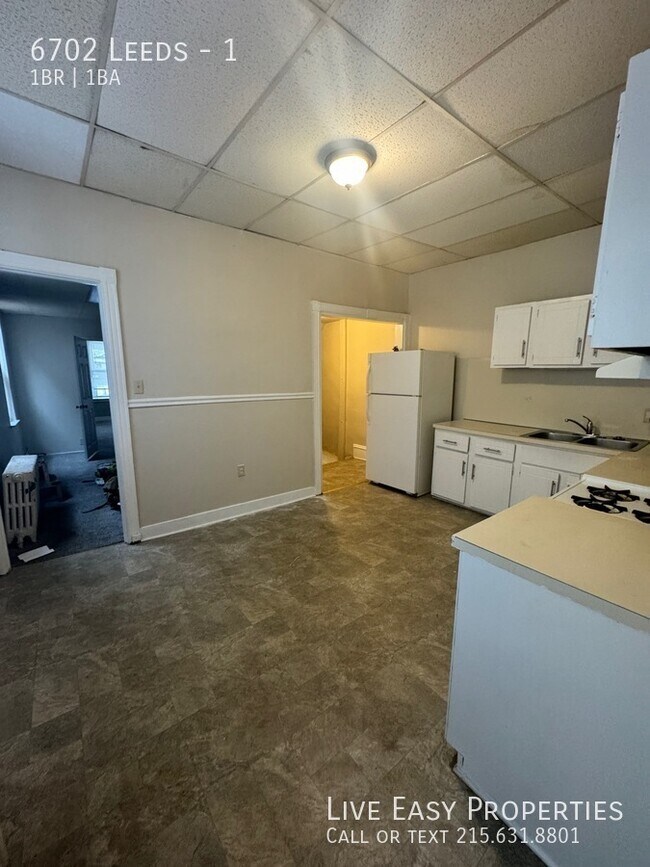 Foto del edificio - Bi-level 1 bedroom apartment with huge bas...