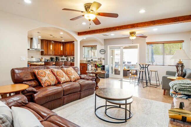 Foto del edificio - 3869 Spencer St