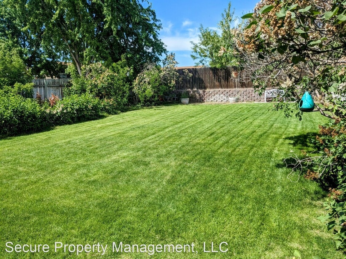 Foto del edificio - 3 br, 1 bath House - 333 E Ridgeway Ave