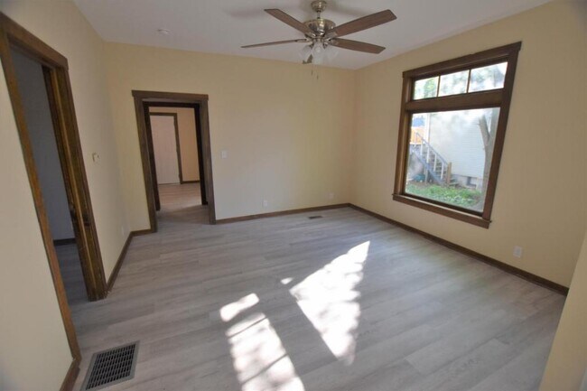 Building Photo - 451 MARION UNIT 1