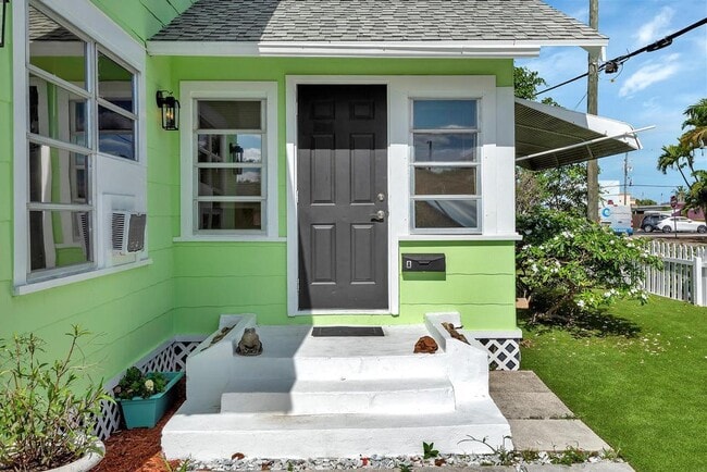 Foto del edificio - 713 10th Ave N