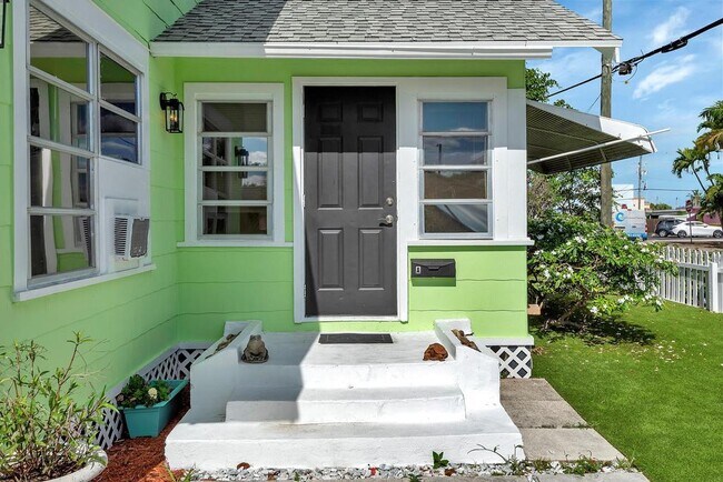Foto del edificio - 713 10th Ave N