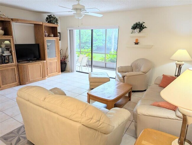 Foto del edificio - 183 Deer Creek Blvd