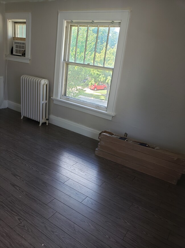 Foto del edificio - 315 E Walnut St