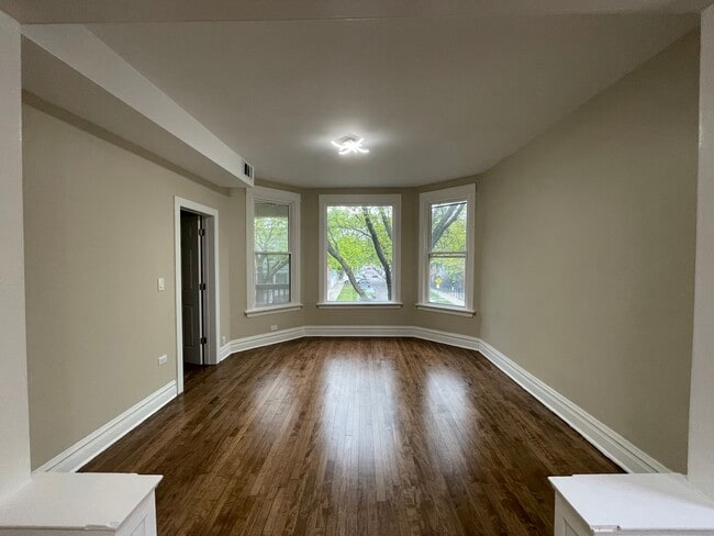 Building Photo - 2032 N Kostner Ave