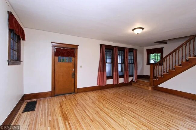 Building Photo - 1270 Marion St