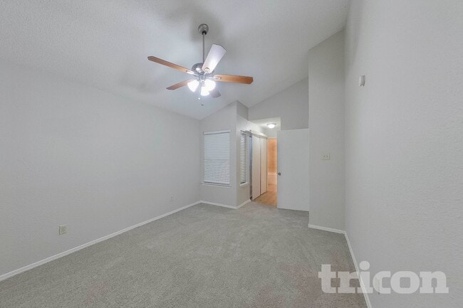 Building Photo - 806 Gable Ave