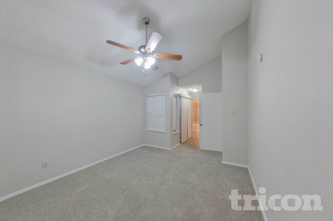 Foto del edificio - 806 Gable Ave