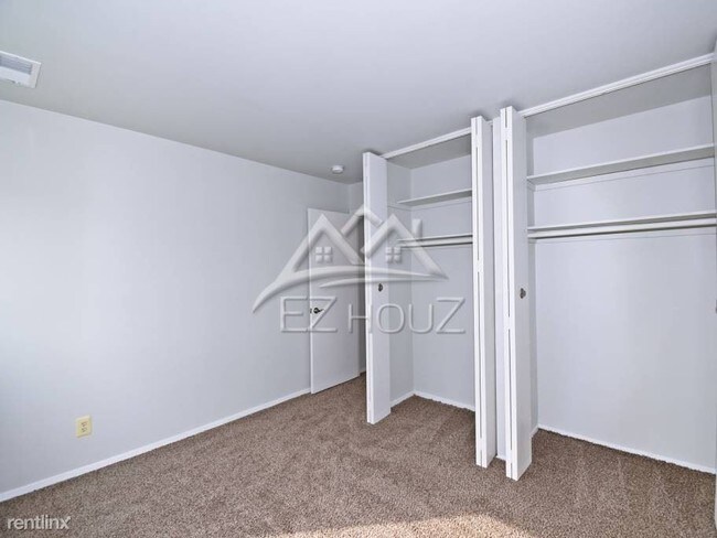 Building Photo - 1546 Ingleside Ave