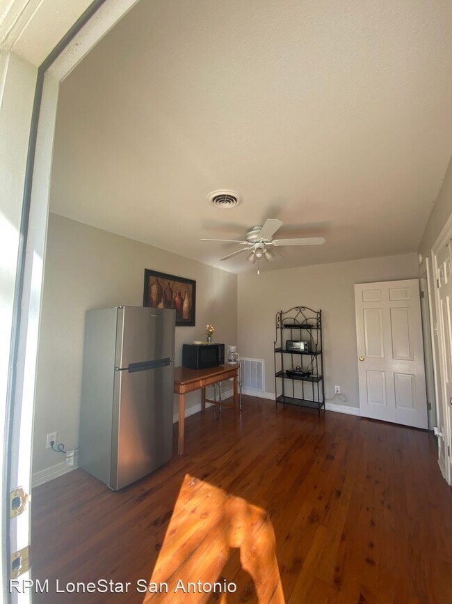 Building Photo - 2 br, 2 bath House - 536 Arlington St Unit B,