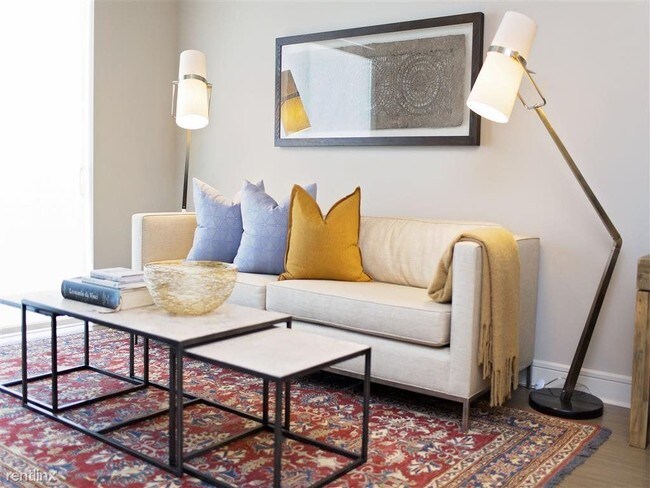 Foto del edificio - 1 br, 1 bath  - 1220 W Riley Fuzzel Rd